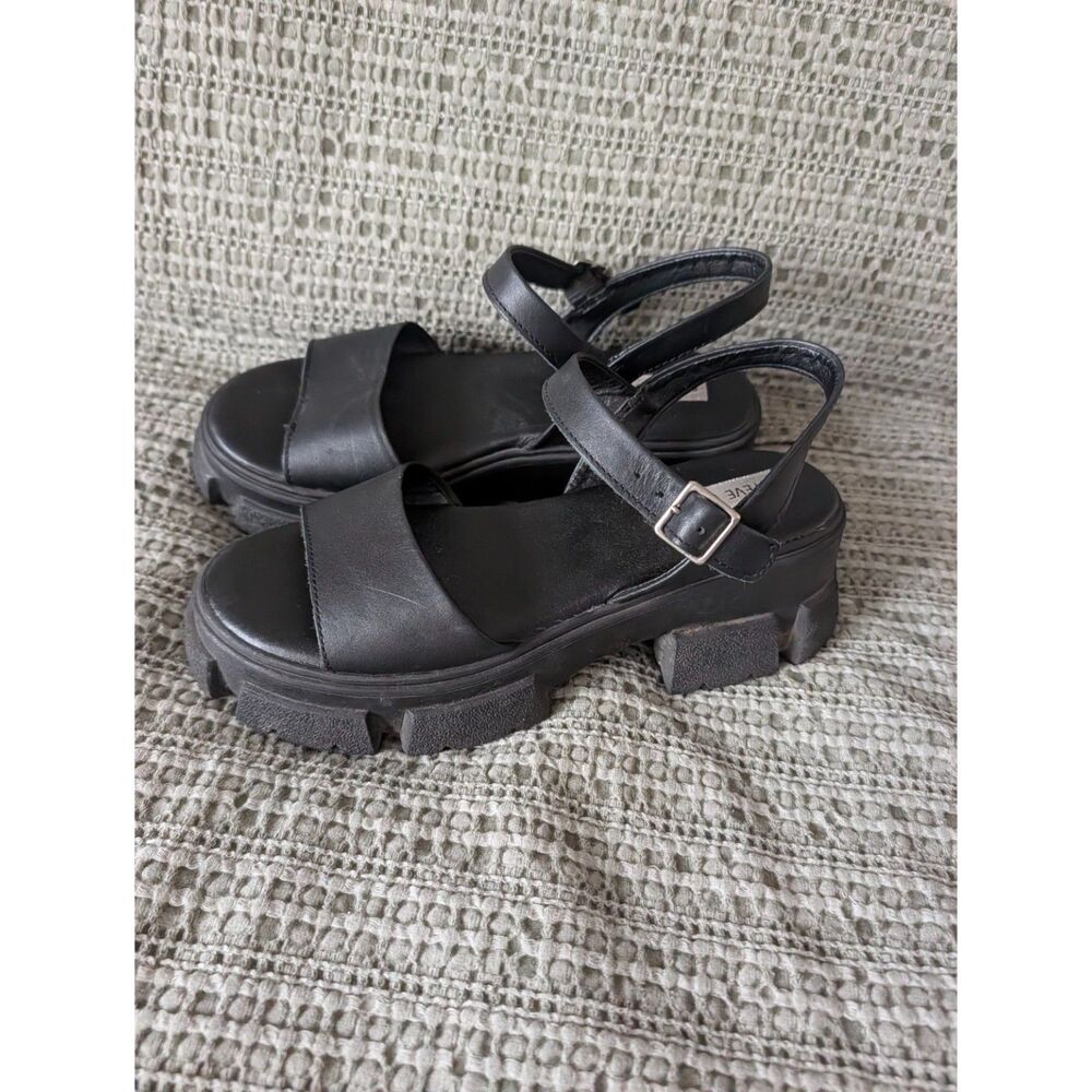 Steve Madden Tazia Black Leather Lug-Sole Platform Sandals — Women’s US 6